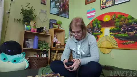 Snapshot of linzy19 chatting on 02/22/25, 09:59 Linzy19 online show from 02/22/25, 09:59