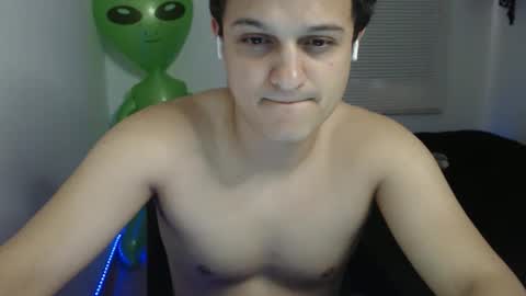 Snapshot of lioncluess chatting on 04/13/26, 07:08 Lion Cluess online show from 04/13/26, 07:08