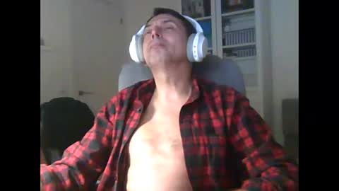 liongr69 online show from 12/18/25, 10:38