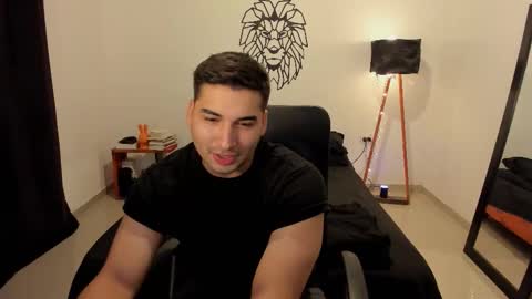 Snapshot of lionn_kingg chatting on 02/27/26, 02:44 Lion online show from 02/27/26, 02:44