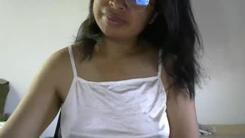 Snapshot of liora_selene chatting on 04/27/26, 03:26 liora online show from 04/27/26, 03:26