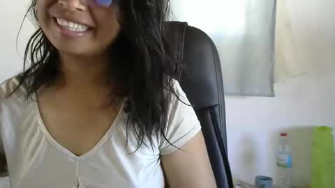 Snapshot of liora_selene chatting on 05/07/26, 09:14 liora online show from 05/07/26, 09:14
