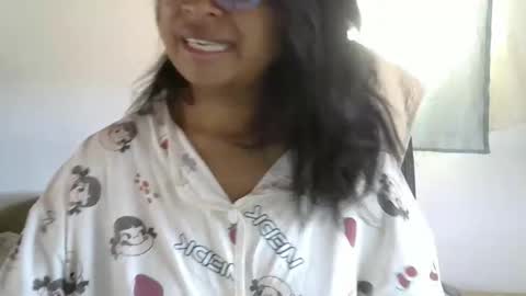 Snapshot of liora_selenex chatting on 05/01/26, 04:06 Liora selenex online show from 05/01/26, 04:06