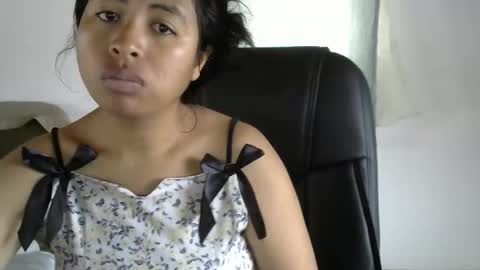 Snapshot of liora_selenex chatting on 05/10/26, 04:28 Liora selenex online show from 05/10/26, 04:28