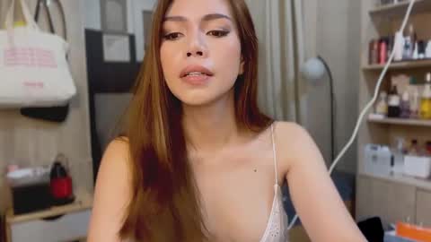 Liora of Ophir online show from 03/04/26, 06:25