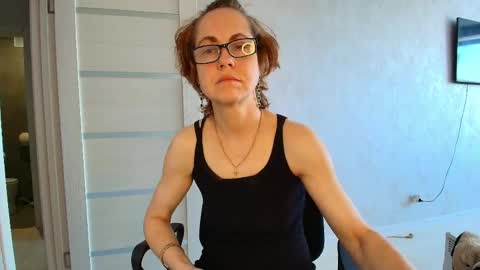 Snapshot of lioraweiss chatting on 05/07/26, 08:52 Liora Weiss online show from 05/07/26, 08:52