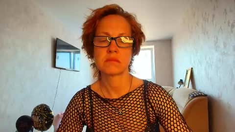 Snapshot of lioraweiss chatting on 05/21/26, 07:59 Liora Weiss online show from 05/21/26, 07:59