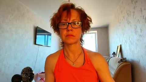 Snapshot of lioraweiss chatting on 05/22/26, 10:21 Liora Weiss online show from 05/22/26, 10:21