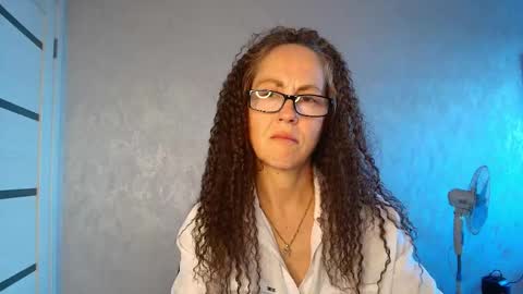 Snapshot of lioraweiss chatting on 06/03/26, 02:33 Liora Weiss online show from 06/03/26, 02:33