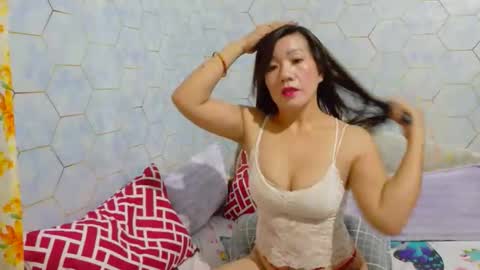 Snapshot of lipsofangel16 chatting on 04/03/26, 03:15 im cherry online show from 04/03/26, 03:15