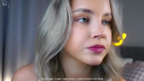 Snapshot of lipswithsmileonthem chatting on 10/14/25, 01:06 Amelia online show from 10/14/25, 01:06