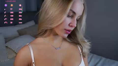 Amelia online show from 02/21/26, 01:06