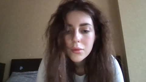 Snapshot of lipsylolly chatting on 02/06/26, 01:03 lipsylolly online show from 02/06/26, 01:03