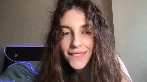 Snapshot of lipsylolly chatting on 02/20/26, 09:32 lipsylolly online show from 02/20/26, 09:32