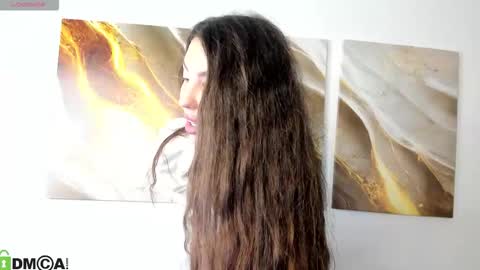 Lira revery online show from 11/19/25, 01:05