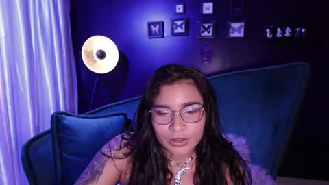 Snapshot of lireesa chatting on 03/19/26, 04:49 Lire online show from 03/19/26, 04:49