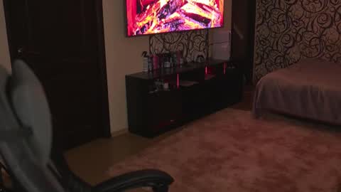 Lisa online show from 10/30/25, 02:29