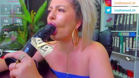 Snapshot of lisa2018 chatting on 01/07/25, 03:14 lisa online show from 01/07/25, 03:14