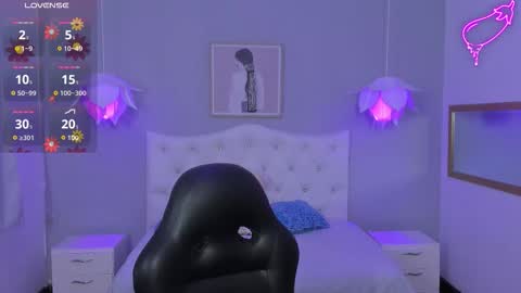 Snapshot of lisa7_7 chatting on 10/10/25, 05:56 Lisa online show from 10/10/25, 05:56