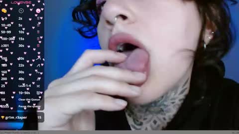 Lisa online show from 01/04/25, 01:10