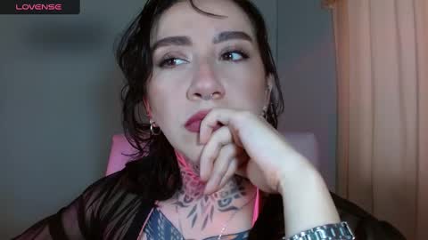 Lisa online show from 02/05/25, 10:33