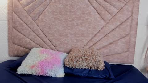 Snapshot of lisa_baker1 chatting on 12/26/24, 02:01 Lisa Baker online show from 12/26/24, 02:01