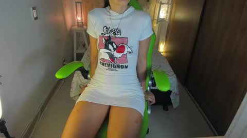 Lisa  online show from 10/17/25, 11:46