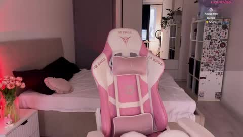 lisa_moons online show from 04/22/26, 03:02