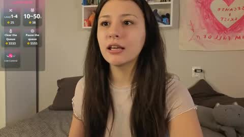 Lisa online show from 04/14/26, 07:36