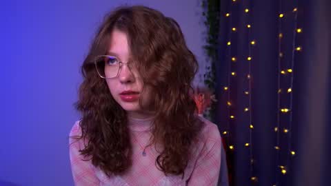 Snapshot of lisa_roses chatting on 10/03/25, 10:18 Lisa online show from 10/03/25, 10:18