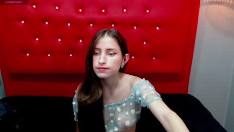 Lisa online show from 12/15/24, 12:38