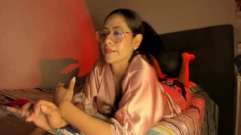 Snapshot of lisa_t08 chatting on 10/10/25, 03:05 Lisa Thompson online show from 10/10/25, 03:05