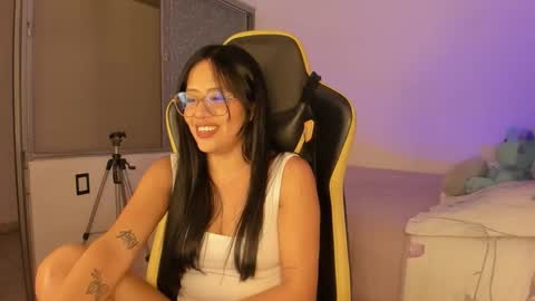 Lisa Thompson online show from 12/02/25, 02:06