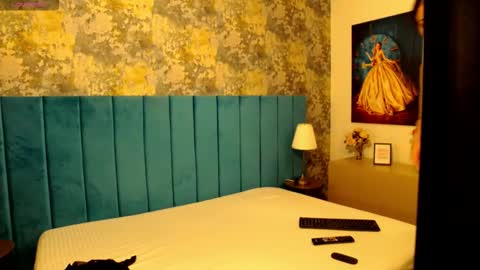 lisacroft online show from 11/30/25, 07:56