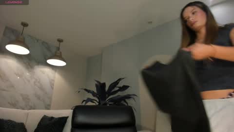 Lisa  Flowers online show from 03/23/26, 10:52