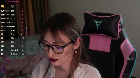   LISA   online show from 10/28/25, 03:36