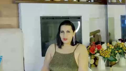 Snapshot of lisamaze chatting on 01/10/25, 09:10 SofiaHanson online show from 01/10/25, 09:10