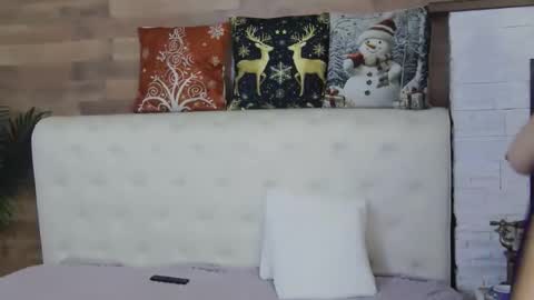 SofiaHanson online show from 12/18/25, 11:44