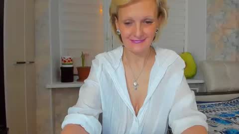 Snapshot of lisasimsx chatting on 03/08/25, 12:22 Lisasimsxs online show from 03/08/25, 12:22
