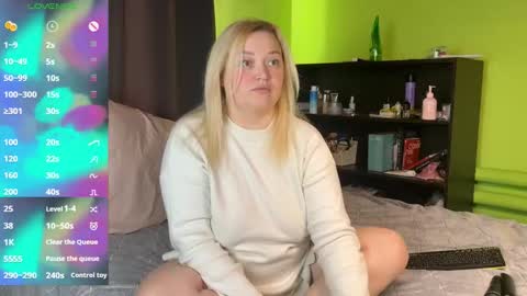 Snapshot of lisawilliamsss chatting on 02/11/26, 09:03 Lisa online show from 02/11/26, 09:03