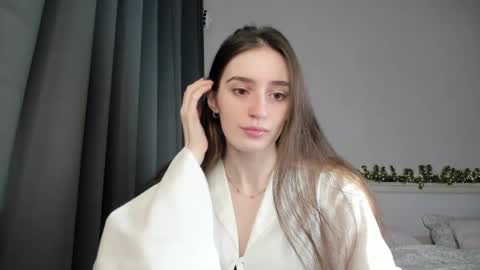 Lisa online show from 01/04/25, 08:48