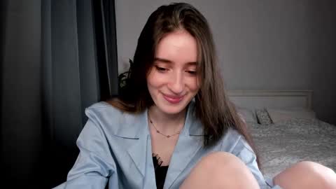 Lisa online show from 02/12/25, 10:48