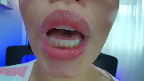 Lisbet online show from 02/07/25, 02:58