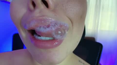 Lisbet online show from 02/14/25, 10:25