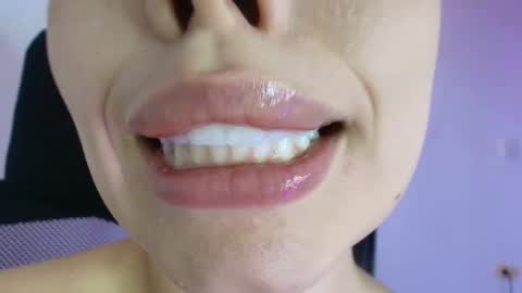 Lisbet online show from 12/22/25, 11:13