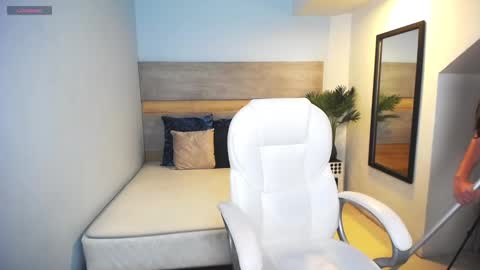 Liseth Fox online show from 02/05/25, 01:37