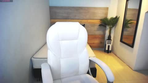 Liseth Fox online show from 03/11/25, 08:31