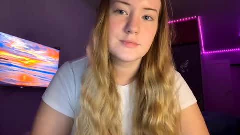 Snapshot of lisi_kiss_ chatting on 06/03/26, 07:41 Aurora online show from 06/03/26, 07:41