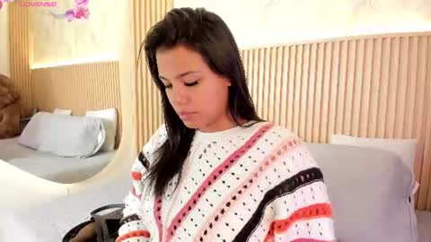Snapshot of liss_reyes chatting on 06/19/26, 12:09 Liss online show from 06/19/26, 12:09
