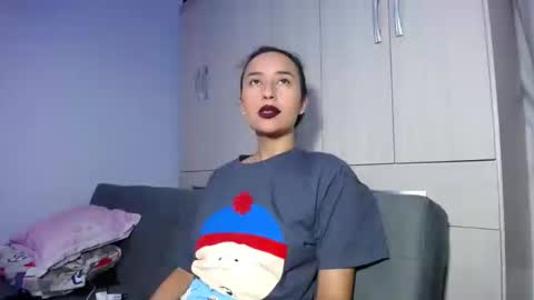 Snapshot of lissa2021 chatting on 02/23/25, 02:40 Lisa online show from 02/23/25, 02:40